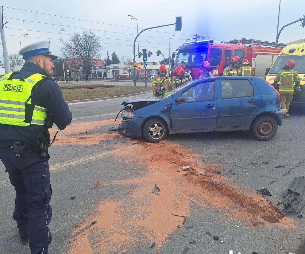 Wypadek w Bydgoszczy! 33-letni sprawca nie miał prawa jazdy [ZDJĘCIA]