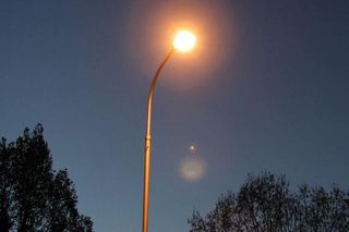 Wielka zmiana na ulicach Święciechowy. Stare lampy znikają, pojawią się LED-y