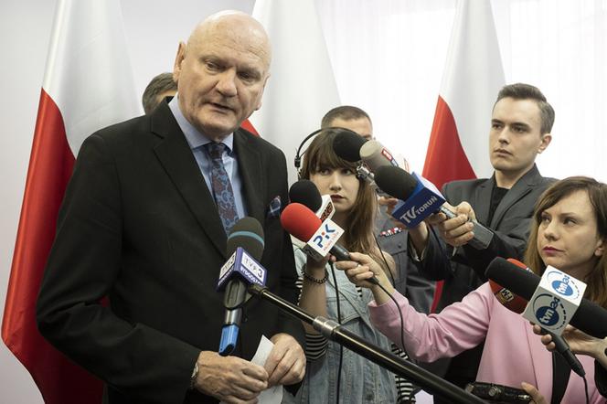 Prezydent Torunia Michał Zaleski i dziennikarze
