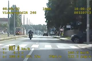 Policyjny pościg ulicami Torunia. 41-letni motocyklista trafił za kraty