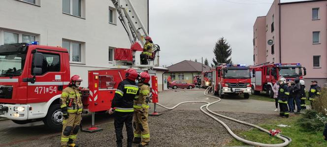 Ogień buchał z okna. W Domu Dziecka doszło do pożaru