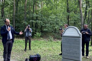 Wielkie prace na Cmenatrzu Żydowskim na Brodnie zakończone. Szukali grobu wybitnego warszawiaka