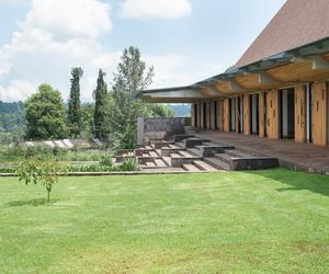 Exterior view of integrated terraced landscaping_-RAernout Zevenbergen (Copy)