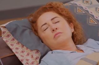 Bahar i Cavidan postanawiają zabić Hulyę.