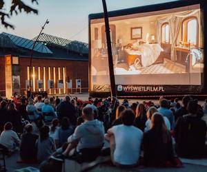 Kino letnie w Centrum Historii Zajezdnia przy ul. Grabiszyńskiej 