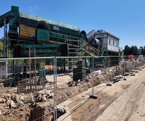 Jest już parking, powstaje też nowa hala.  Duże zmiany na miejskim składowisku odpadów 