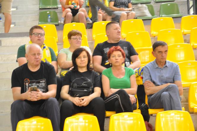 Kibice na meczu Industria Kielce - Grupa Azoty Unia Tarnów w Orlen Superlidze piłkarzy ręcznych. Zobacz zdjęcia
