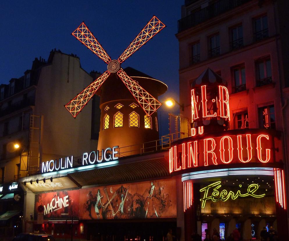 Francuskie Moulin Rouge nie pokaże już półnagiej tancerki z wiellkimi pytonami. Wszystko przez ekologów 
