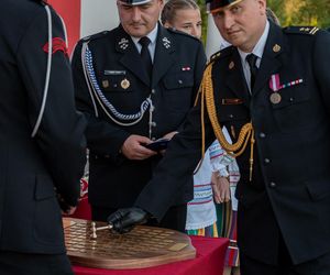Jubileusz 100-lecia OSP Krzesk-Królowa Niwa uczczony przekazaniem jednostce nowego wozu strażackiego