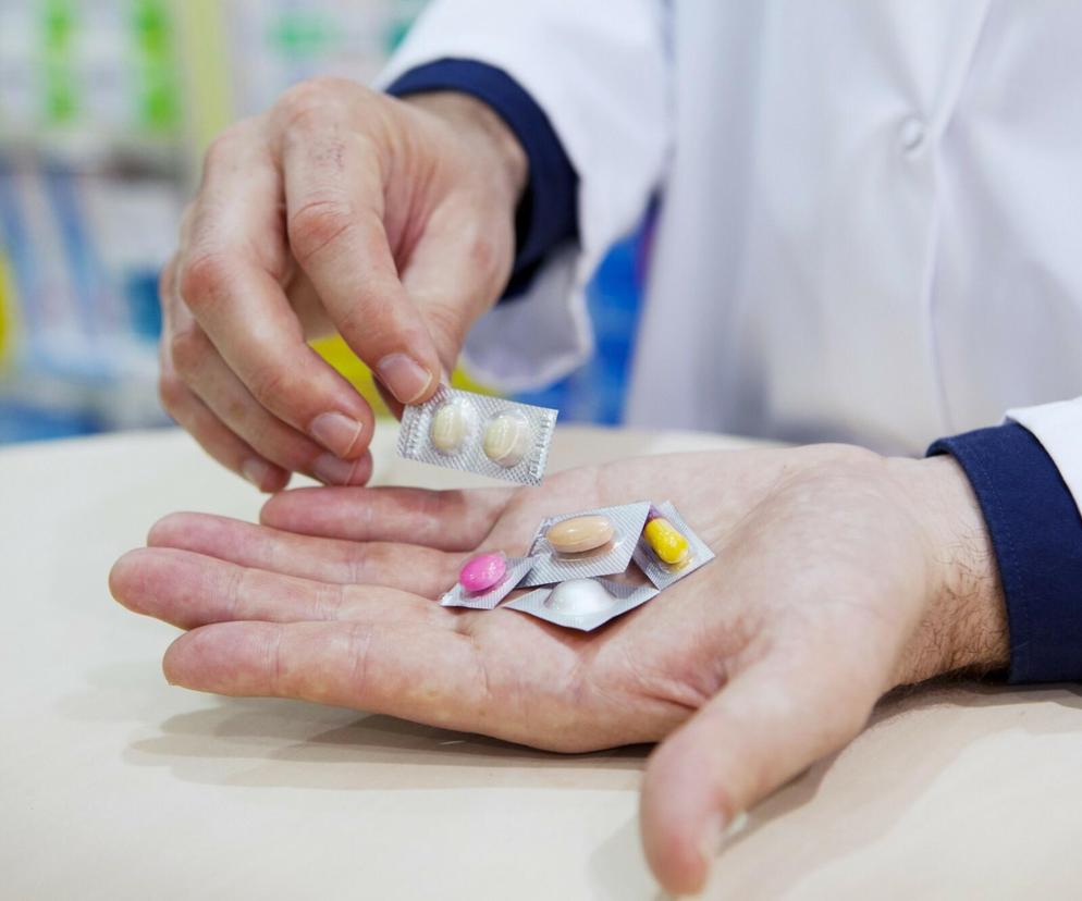 Cena tych leków drastycznie wzrosła 1 stycznia 2024. To nie koniec zmian w służbie zdrowia