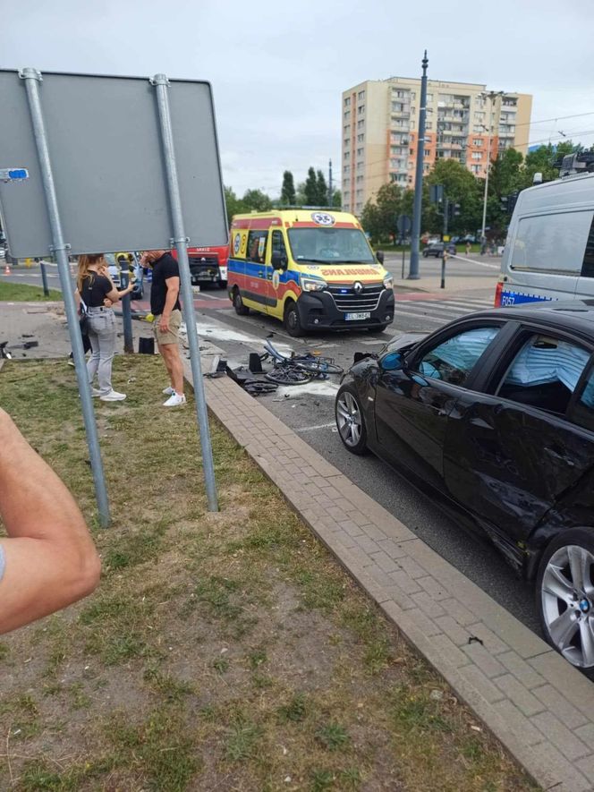 Łódź. Samochód wjechał w grupę przechodniów 
