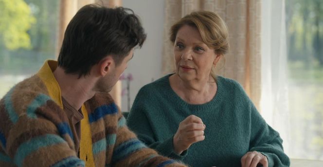 Barwy szczęścia odc. 3251. Cezary (Marcel Opaliński), Natalia (Maria Dejmek), Józefina Rawiczowa (Elżbieta Jarosik)Barwy szczęścia odc. 3251. Cezary (Marcel Opaliński), Józefina Rawiczowa (Elżbieta Jarosik)