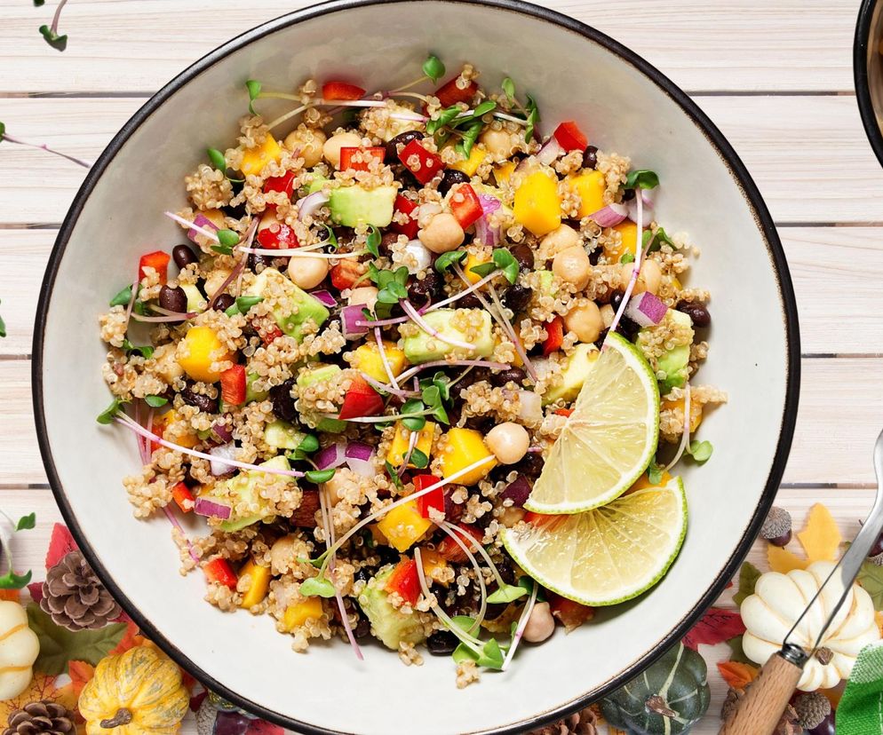 Jak schudnąć bez głodu? Ta sałatka z fasolą to klucz do sukcesu!