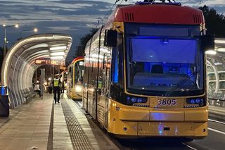 Wielkie utrudnienia w Warszawie, tramwaje na trasach objazdowych. Policja zablokowała przejazd na dużym skrzyżowaniu