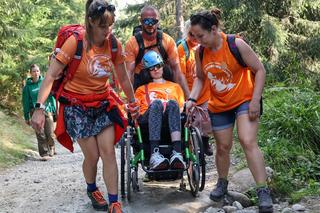 Szerpowie Nadziei 2024 ponownie zdobyli Tatry! 120 podopiecznych zdobyło Morskie Oko i Niżne Rysy [GALERIA]