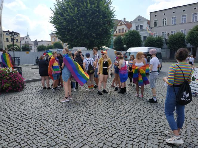 pikieta LGBT Leszno