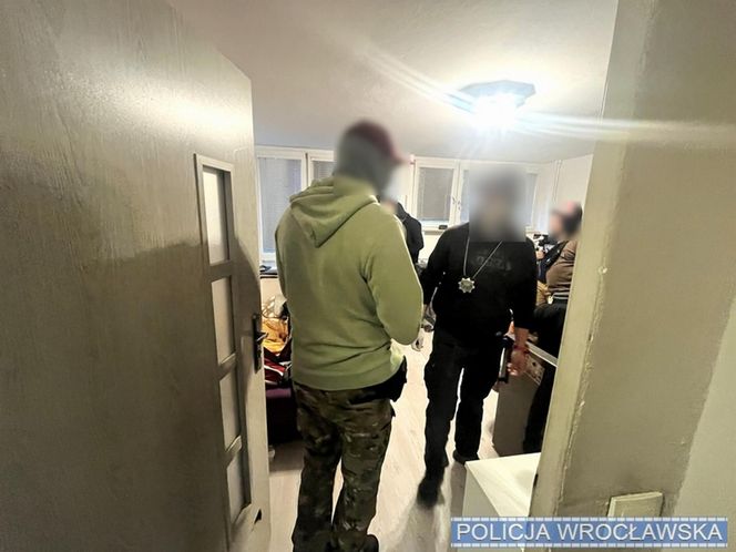 ABW oraz policjanci zatrzymali 17-letniego Ukraińca, który miał zniszczyć pomnik Rzezi Wołyńskiej