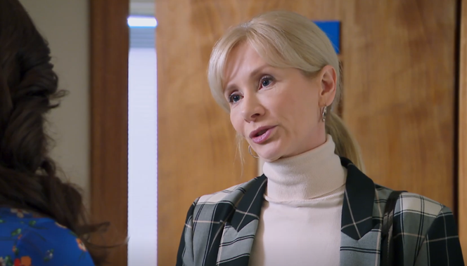 Na Wspólnej, odc. 3445: Ewa (Ewa Gawryluk), Oksana Orłow (Magdalena Nieć)