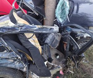 Tragiczny wypadek w Zalesiu. Nie żyje 23-letni kierowca BMW