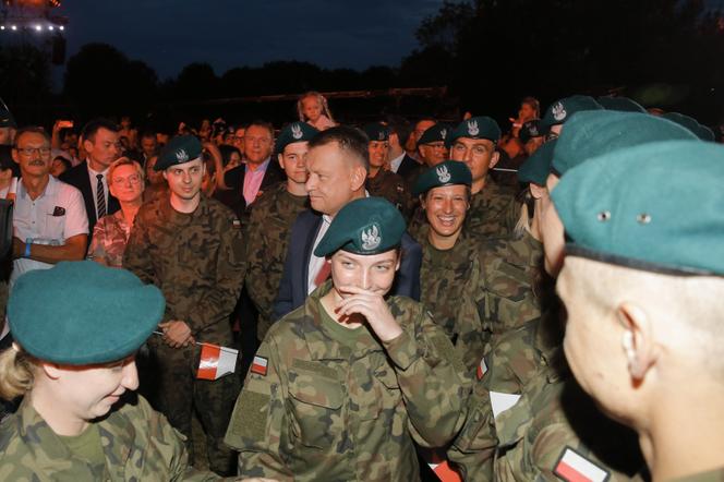 Wakacyjna Trasa Dwójki w Elblągu. Koncert piosenki wojskowej państw NATO