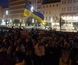 Manifestacja w trzecią rocznicę wybuchu wojny w Ukrainie