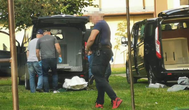Horror w Złocieńcu. Dwa ciała w mieszkaniu