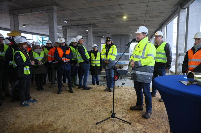 Uroczystość na terenie nowej stacji techniczno-postojowej metra w Warszawie