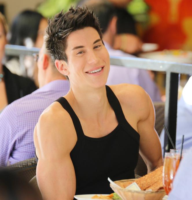 Justin Jedlica, żywy Ken