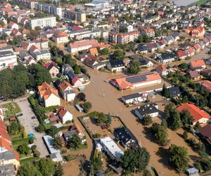 Opolskie. Powódź w Lewinie Brzeskim. 90 procent miasta zostało zalane [ZDJĘCIA].