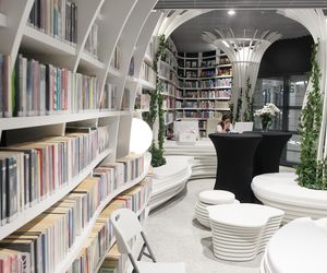 Otworzyli pierwszą w Polsce bibliotekę na stacji metra. Metroteka już działa