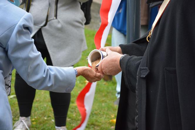 Policjanci pilnują Skweru Marii i Lecha Kaczyńskich! 