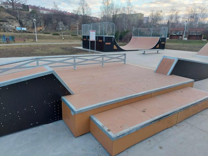 Nowa atrakcja w Starachowicach. Skate Park pod Skałkami już gotowy