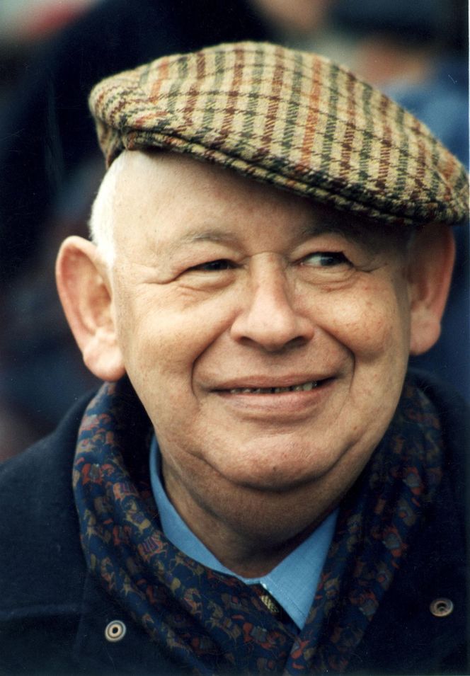 Grób Jerzego Urbana w Zaduszki. Niewiarygodne, co mu położyli na płycie!