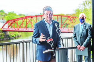 Uster rozdaje $500 za nic