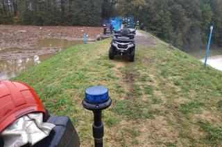 Powódź w województwie opolskim. Tak wyglądają działania strażaków [ZDJĘCIA].