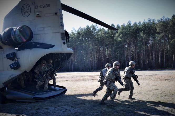 Żołnierze szpicy NATO postawieni w stan gotowości. Mają się stawić w ciągu trzech dni