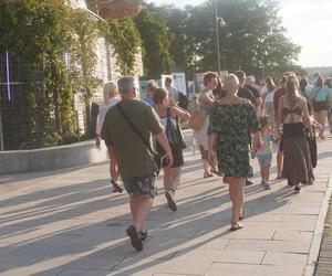 Olsztyn Green Festival 2024. Tłumy na plaży miejskiej. Zobacz zdjęcia z drugiego dnia!