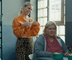 Barwy szczęścia, odcinek 3122. Elwira (Małgorzata Górzna), Brygida (Katarzyna Cynke)