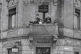 Kamienica przy skrzyżowaniu ul. Pomorskiej i Bocianowo 