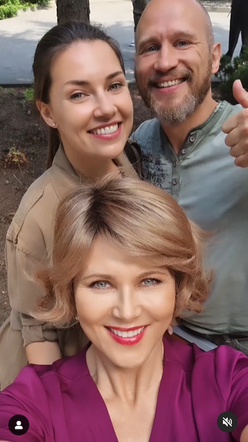 Na dobre i na złe po wakacjach 2022: Lucyna (Anna Samusionek), Olena (Tetiana Malkova), Dmytri Malkov 