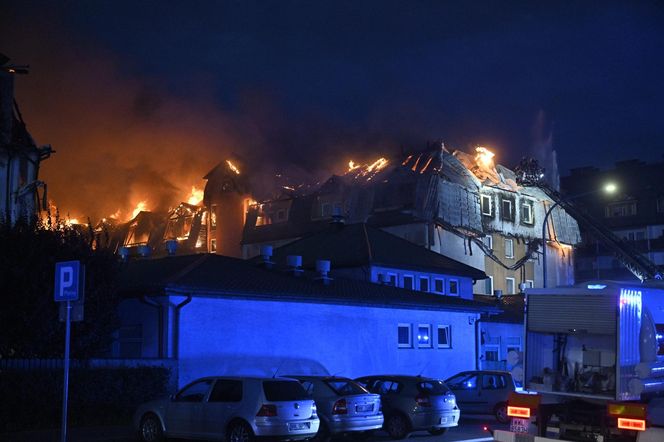 Aktor znany z „Korony Królów” ucierpiał w pożarze bloku w Ząbkach. „Nie wiemy co będzie dalej”