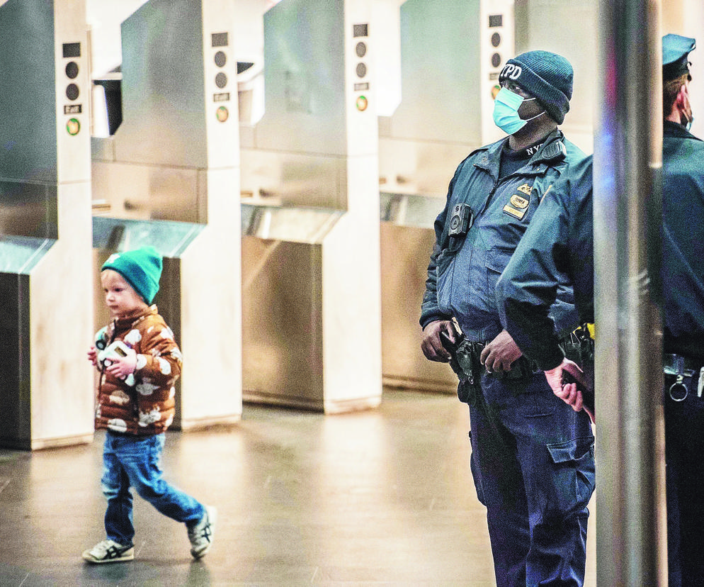 Będą zaglądać do torebek w metrze