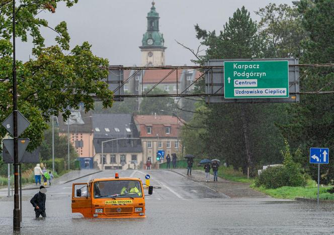 Jelenia Góra pod wodą. Powódź uderzyła w kolejnym mieście