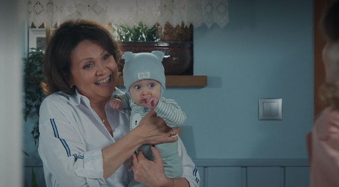 M jak miłość odc. 1881. Marysia (Małgorzata Pieńkowska), Antoś (Mark Myronenko)