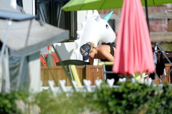 Patrycja Markowska  na skuterze 