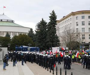 Protest rolników pod Sejmem - starcia z policją