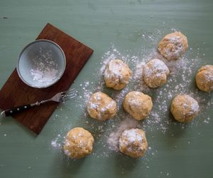 Włoskie ciasteczka z ricottą zachwycają swoją prostotą. Gotowe w kilka minut