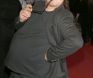 Grzegorz Halama nagle zniknął z show-biznesu. Nie do wiary, jak dziś wygląda znany kabareciarz