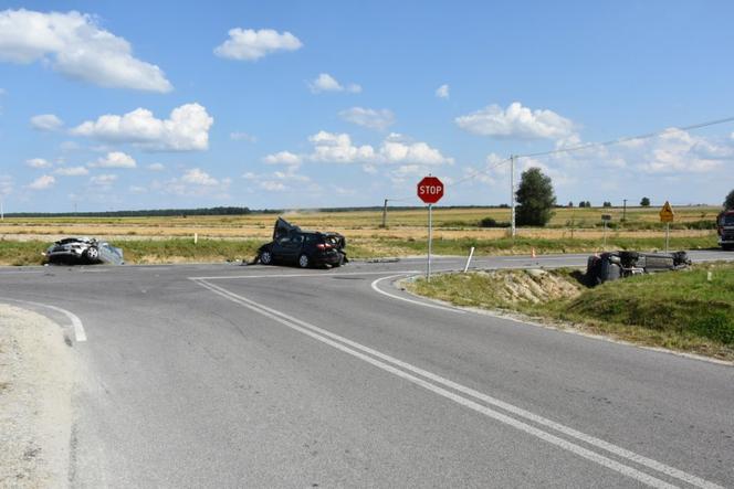 Poważny dzwon i zabity pieszy. Dwa koszmarne wypadki drogowe na Podkarpaciu
