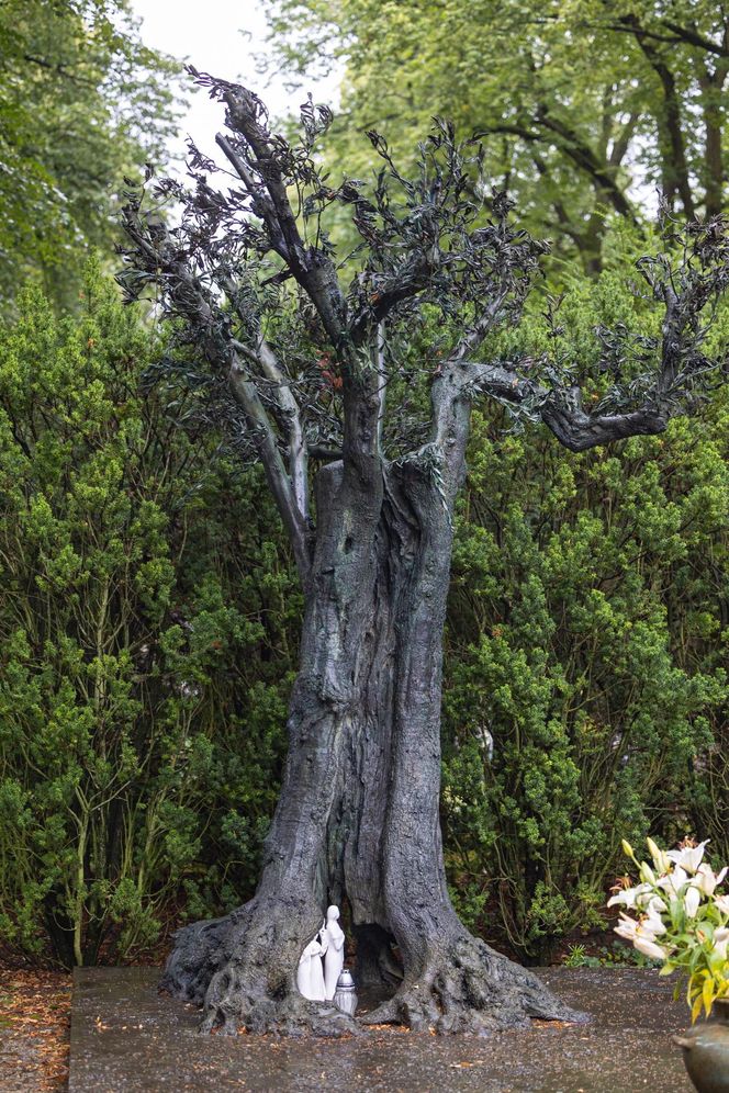 Grób Jana Kulczyka 10 lat od jego śmierci 
